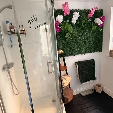 Town Centre 2 Bedroom Town House St Helier Holiday home Saint Helier